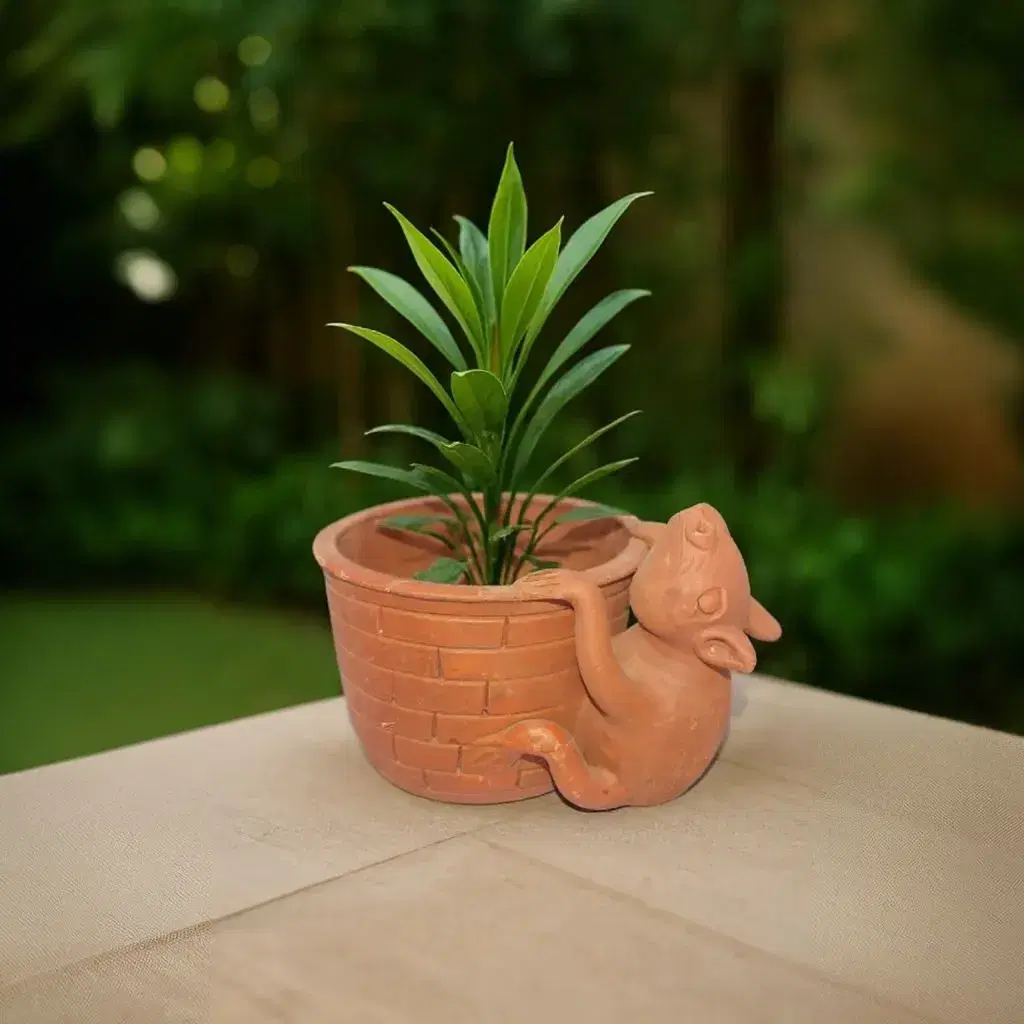 Squirrel Terracotta Planter